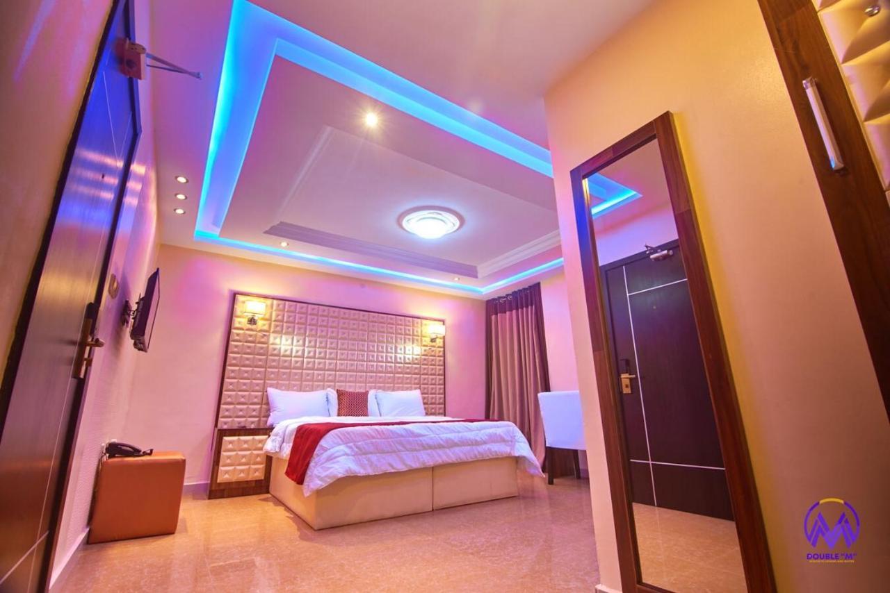 Double M Exquisite Suites And Lounge Lekki Ogombo Exteriér fotografie