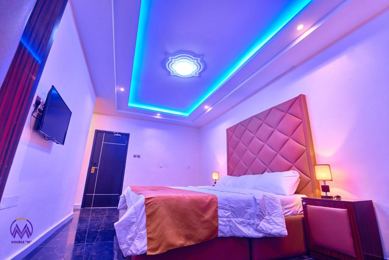 Double M Exquisite Suites And Lounge Lekki Ogombo Exteriér fotografie