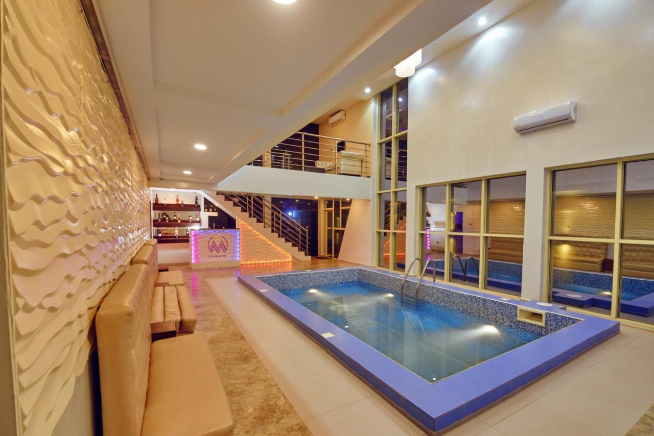 Double M Exquisite Suites And Lounge Lekki Ogombo Exteriér fotografie